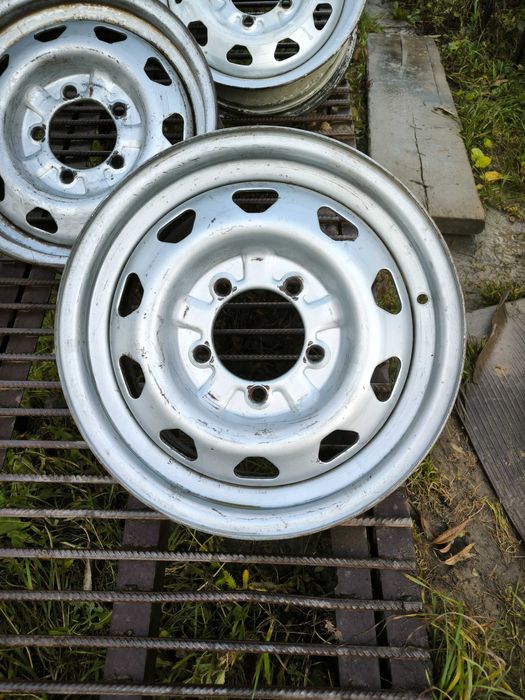 Диски поштучно 5 139.7 r16 на уаз ниву Кіа соренто