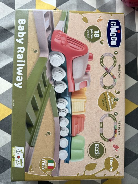 Іграшковий поїзд chicco