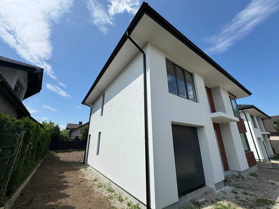 Продаж Будинку/Особняка з ділянкою 5 сотих та комунікаціями під ключ!!