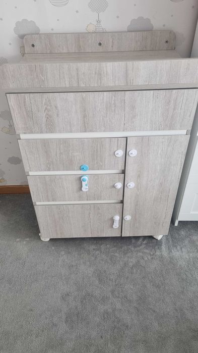 Cómoda para quarto de criança