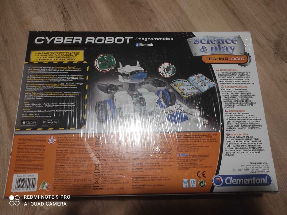 Cyber Robot z Bluetoothem