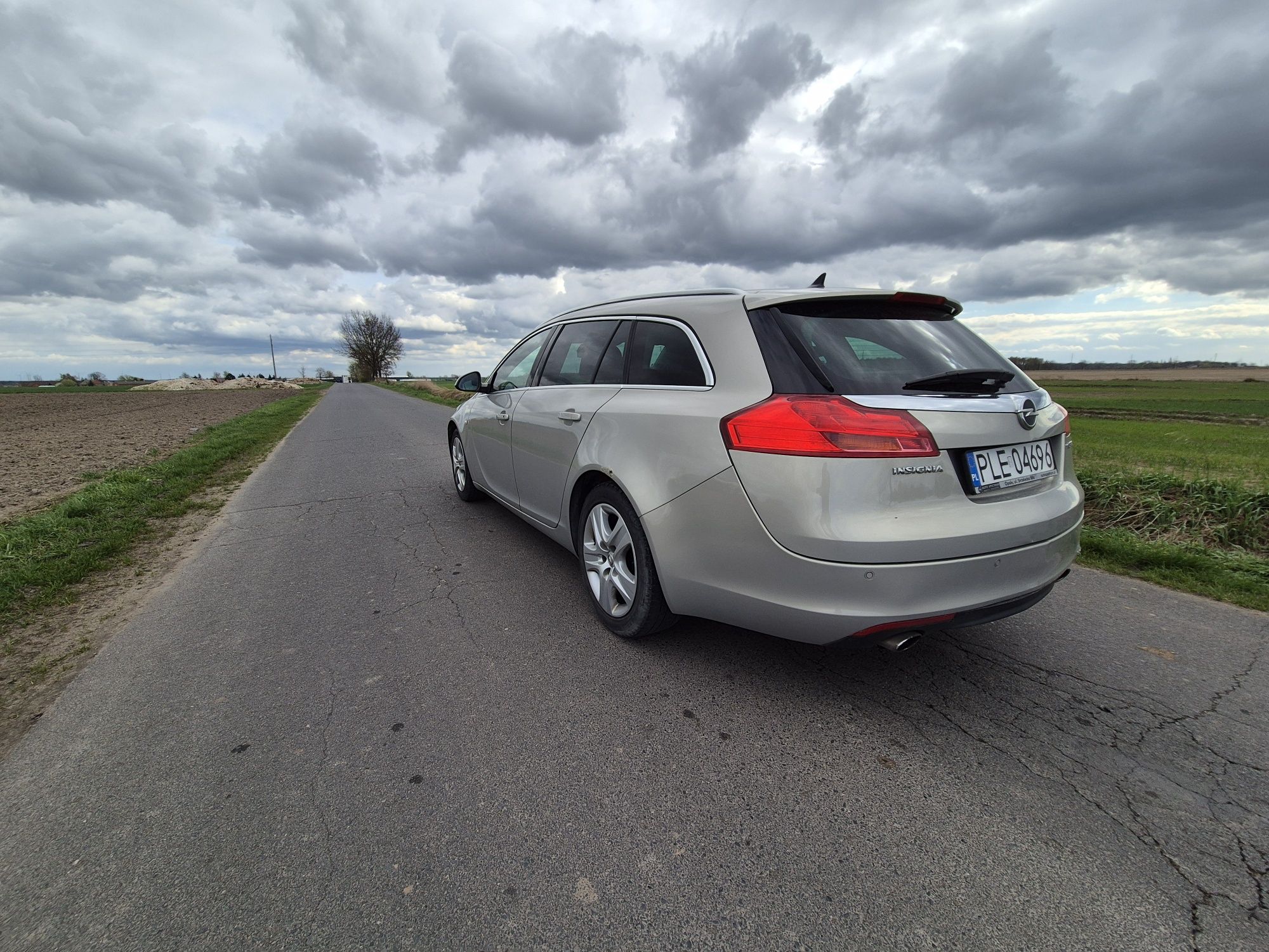 Opel Insignia 1.6 turbo benzyna