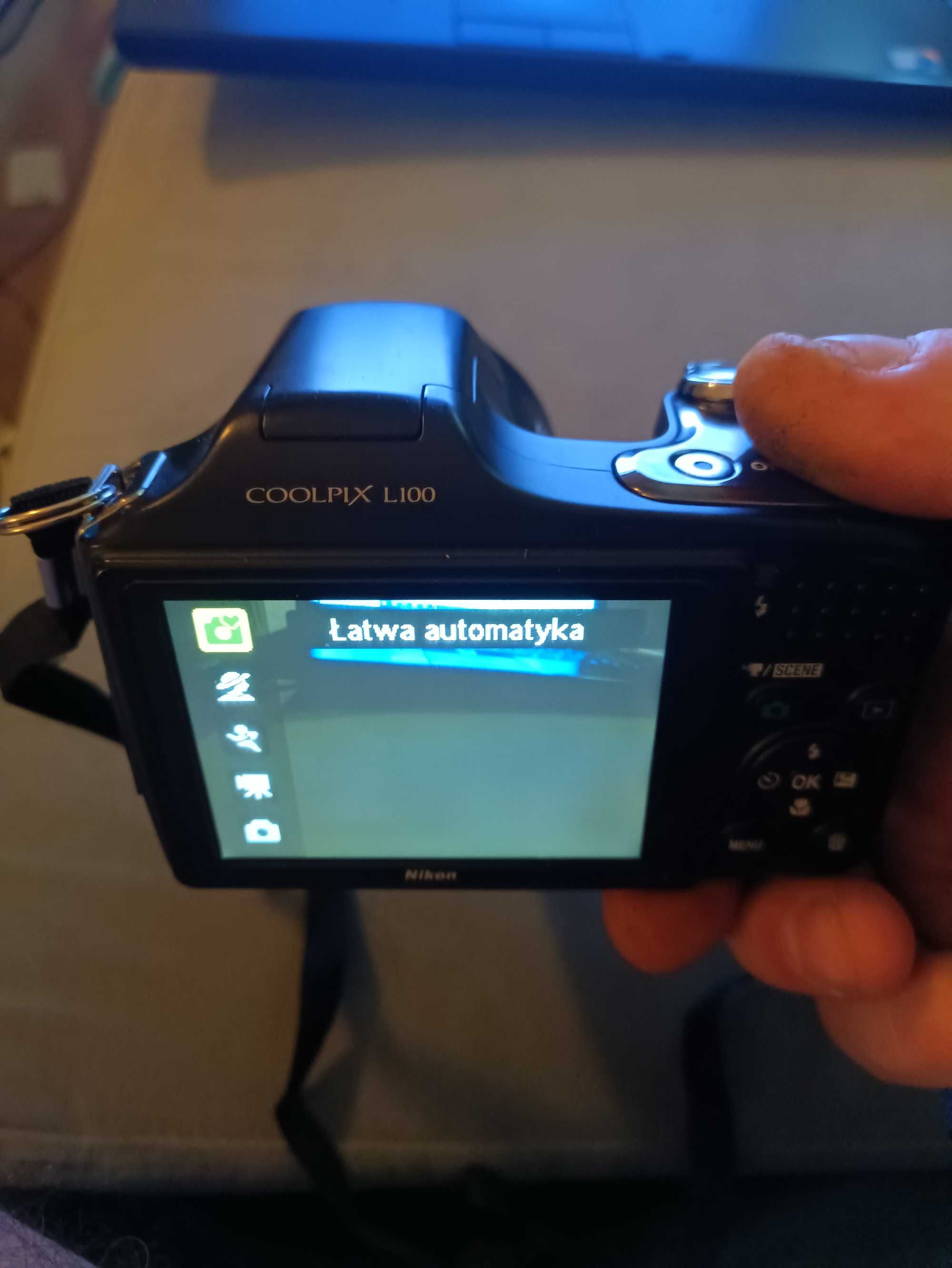 Aparat fotograficzny NIKON COOLPIX L100 cyfrowy analogowy wyświetlacz