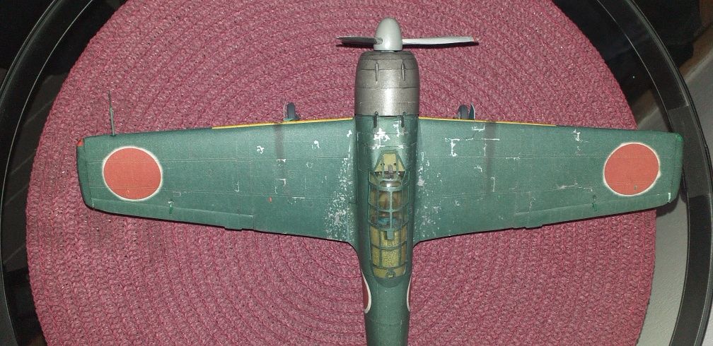 Model samolotu zero 1/32 papier.wydawnictwo halinski
