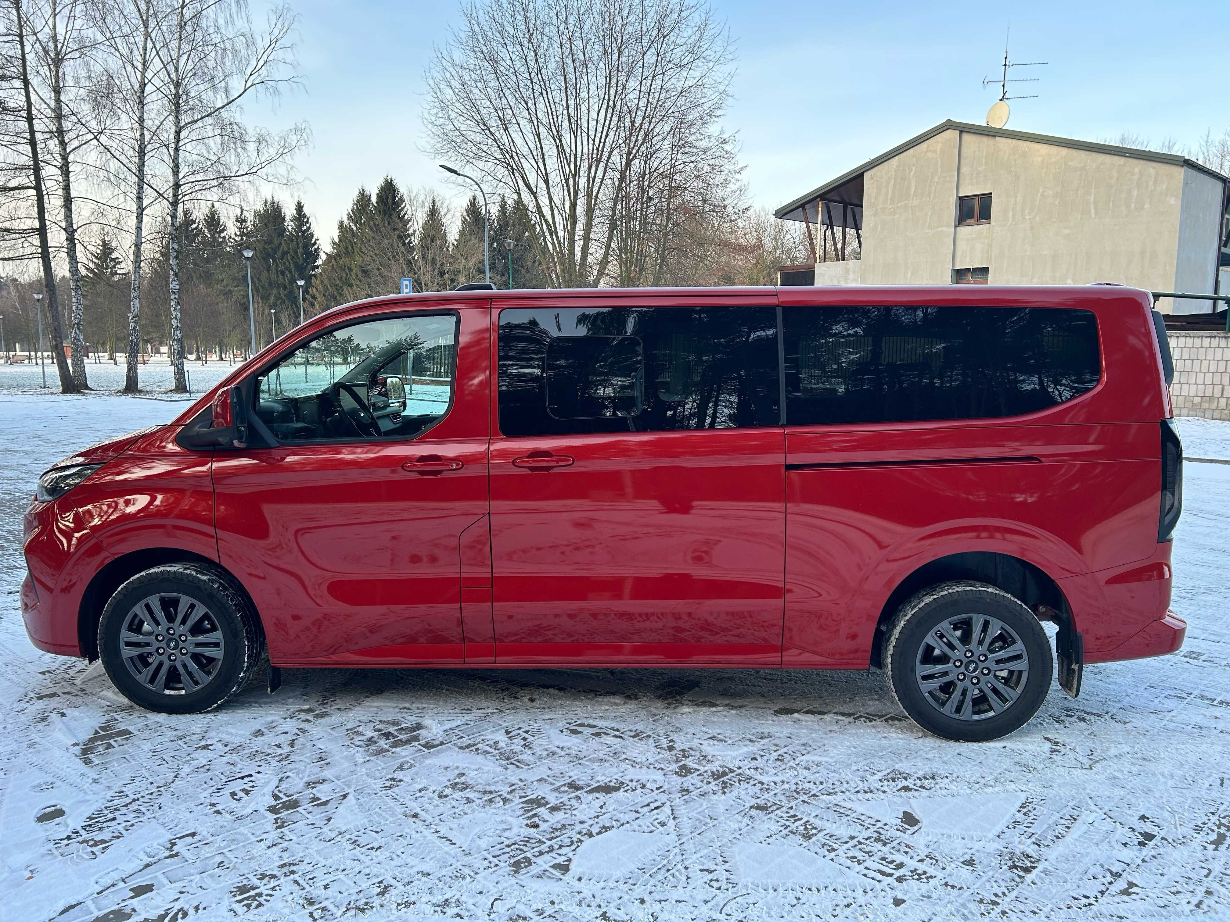 Ford Transit Custom rok 2025 ROK. 8-9 osób 170KM Automat Limited