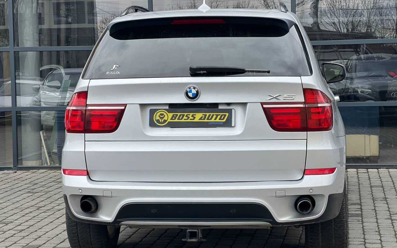 BMW X5 2010 року