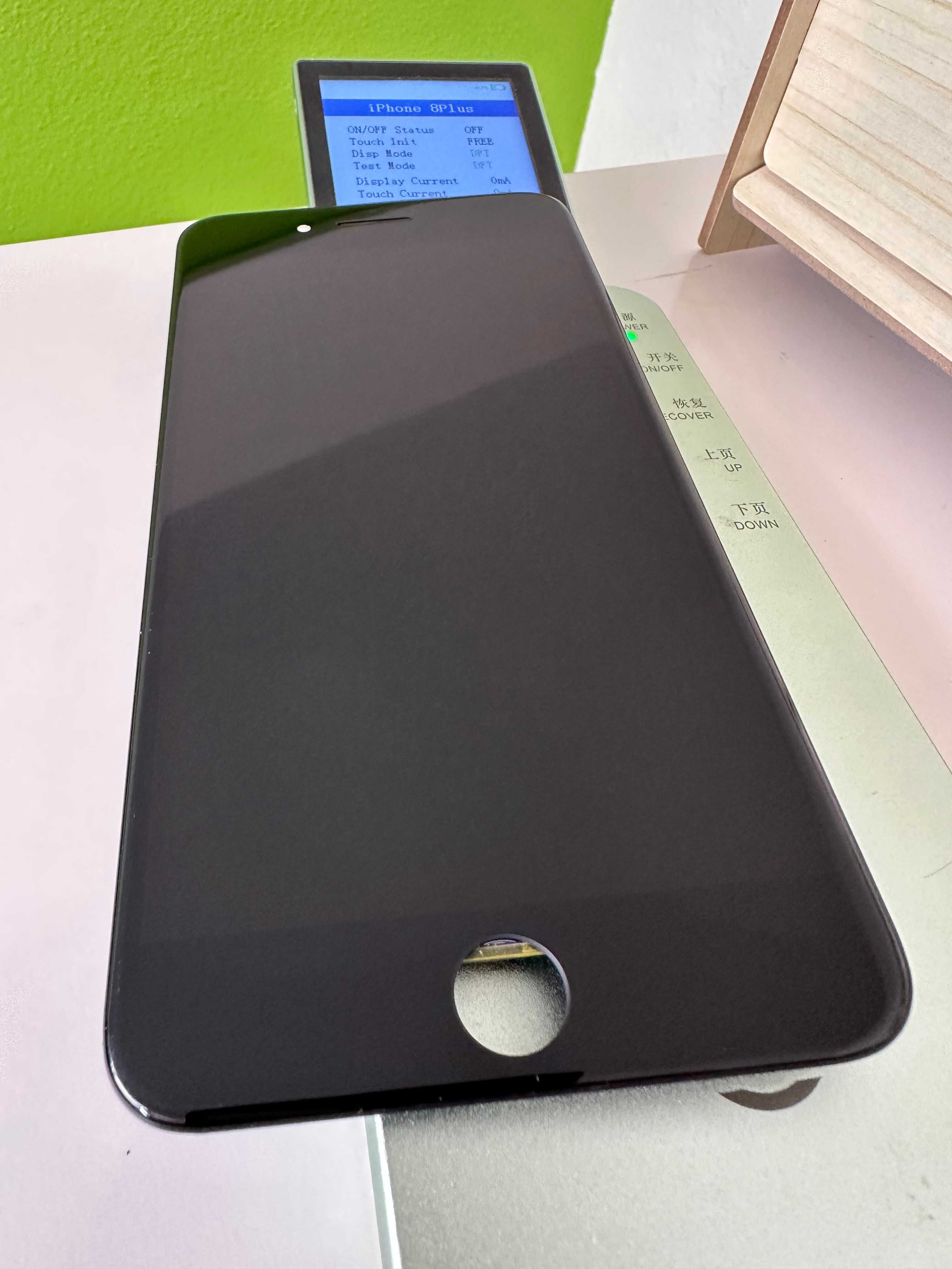 Oryginalny wyświetlacz Apple iPhone 8 Plus BLACK FVAT 23%