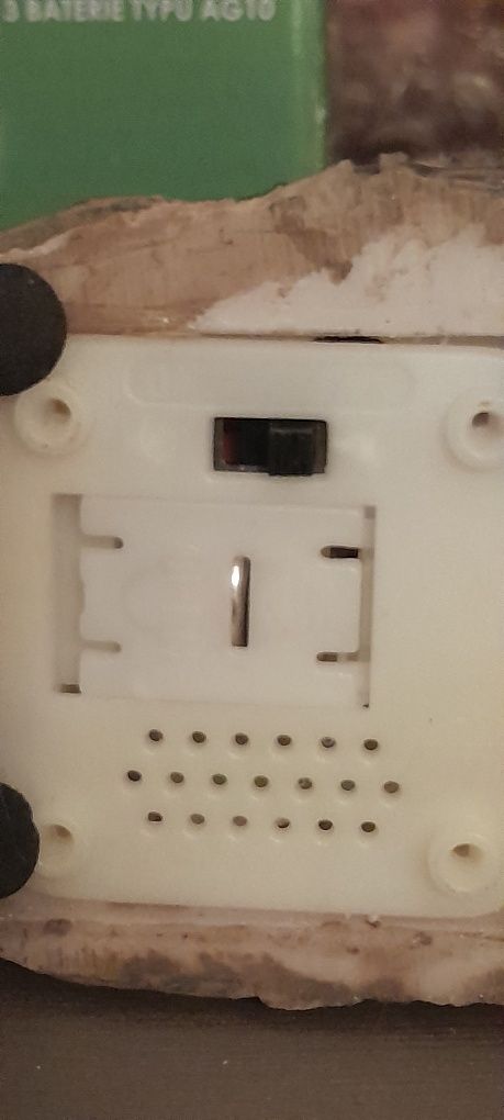 2 ptaszki,figurki z czujnikiem ruchu ćwirkajace