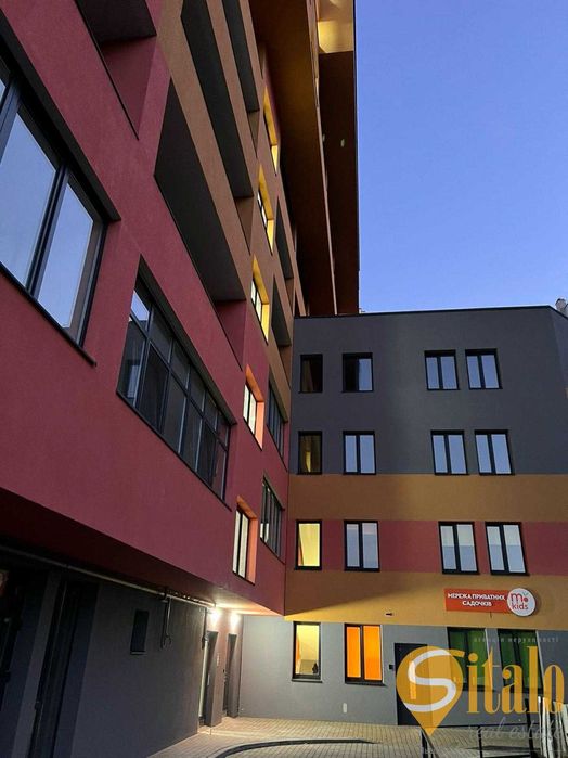 Продаж 2 кімнатної квартири, вулиця  Кругла ( Варшавська)
