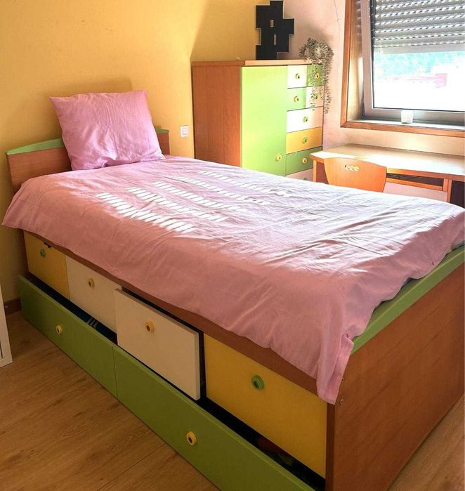 Mobília de quarto de solteiro