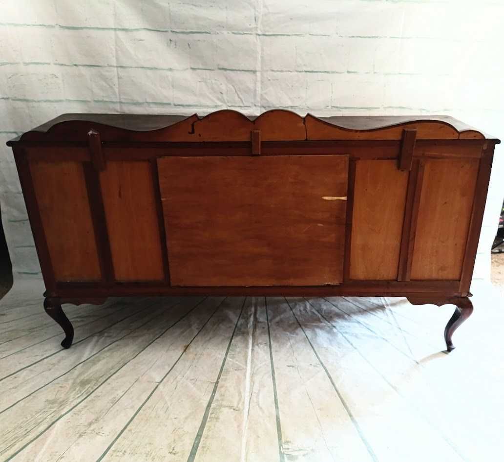 Aparador consola cristaleira estilo Queen Anne