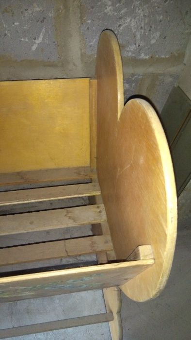 łóżeczko, Kołyska malowana ręcznie