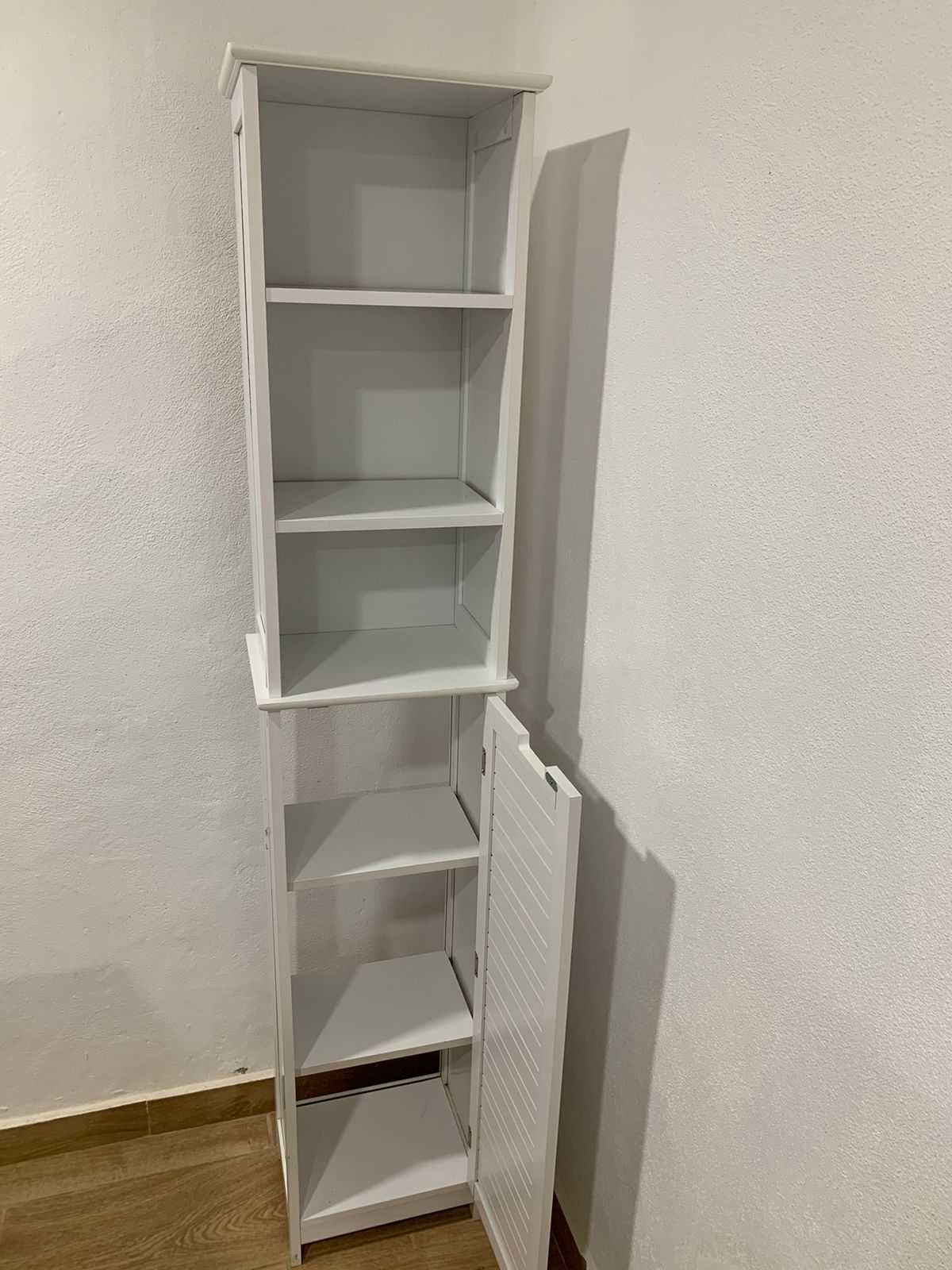 Móveis brancos da Ikea.