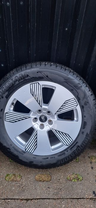 Zimowe koła Audi E Tron Q7