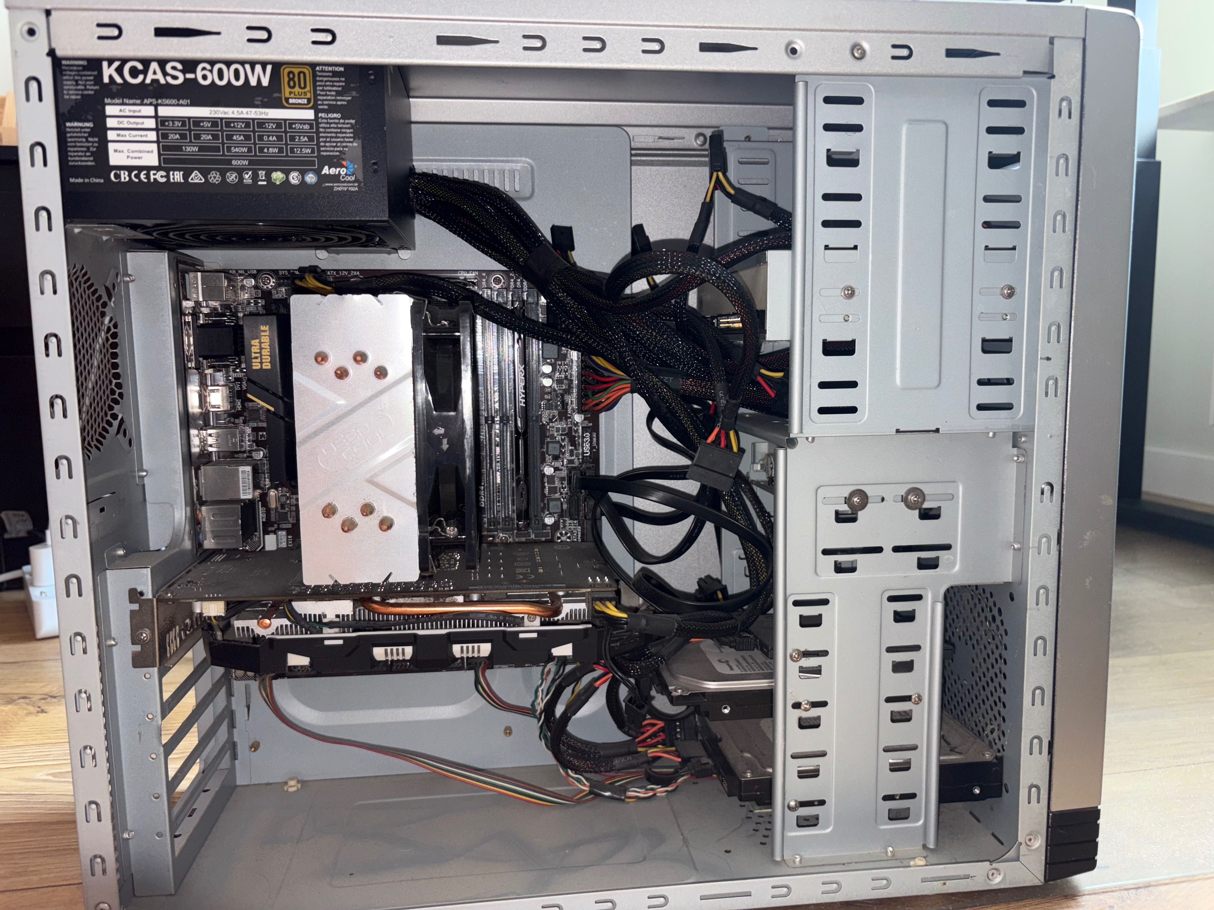 Komputer PC do gier + monitor, Nvidia GTX1060/ Intel Core i5-6500