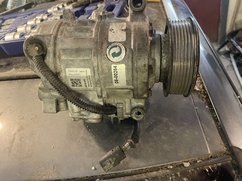 Продам компрессор кондиционера Ауди А4 Б7