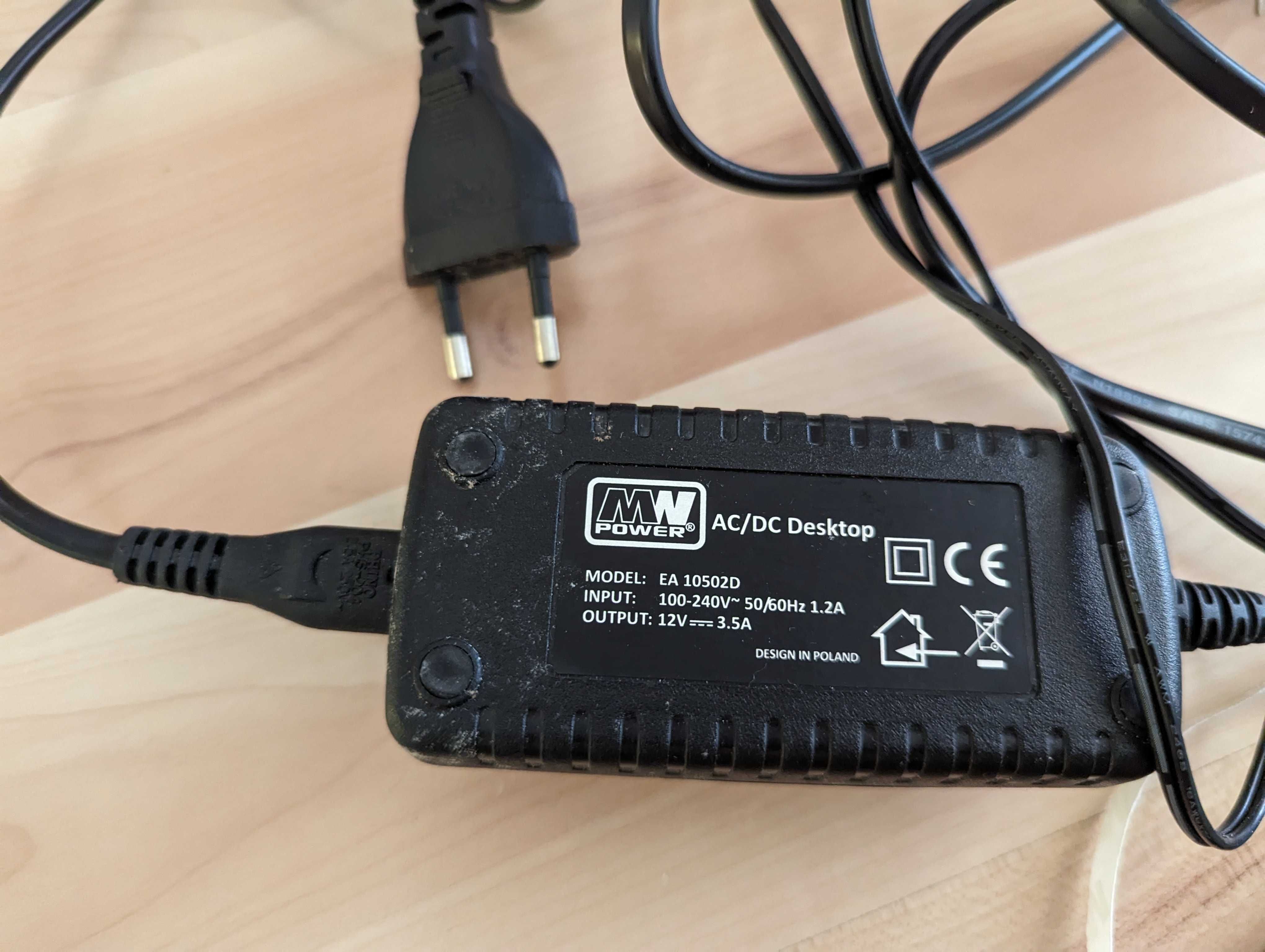 1 . 5 m LED  wraz  zasilaczem biały neutralny 12v