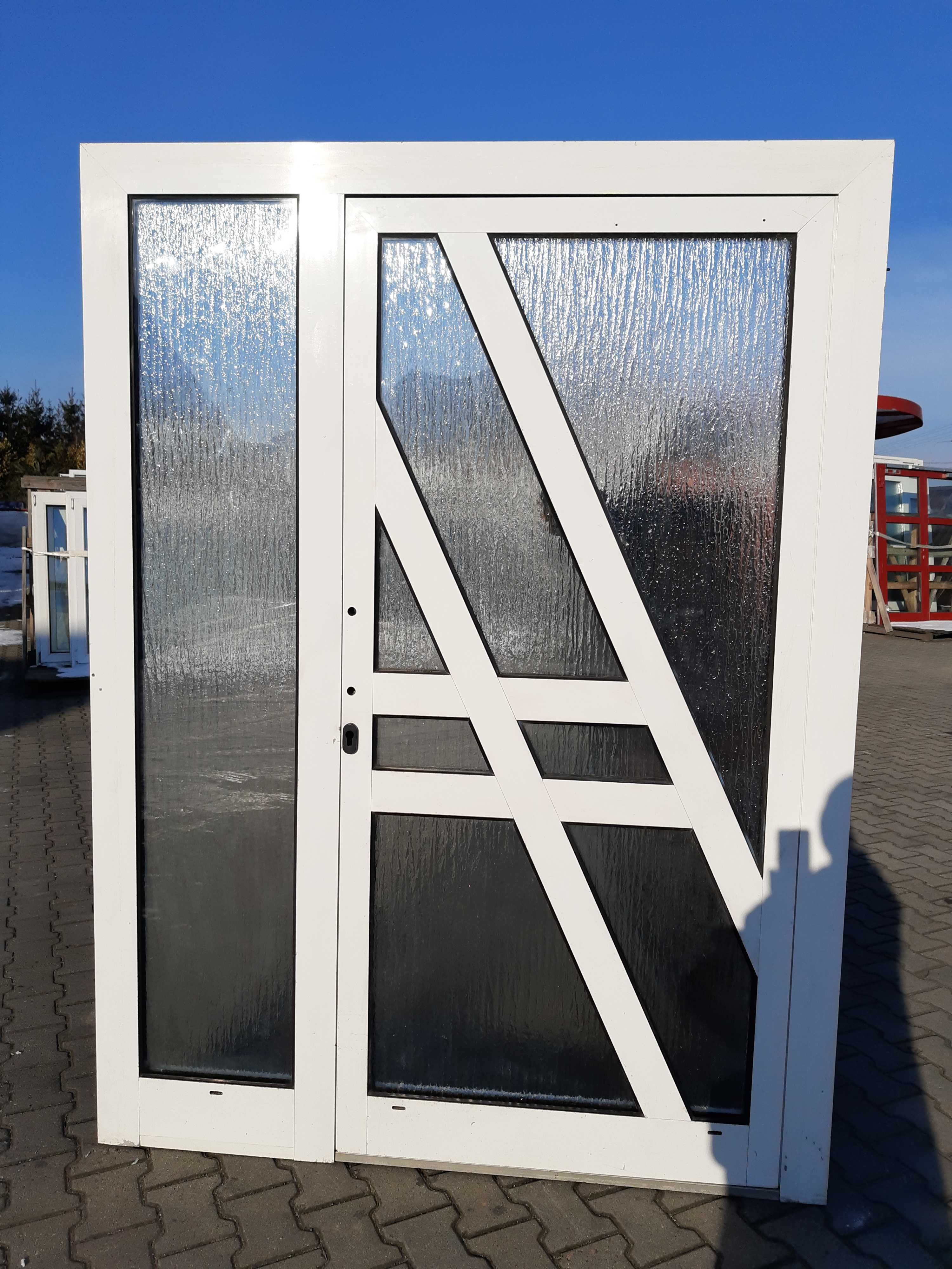 Drzwi aluminiowe 160x215