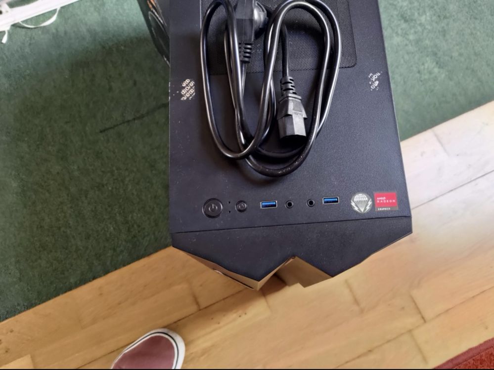 PC Gaming Completo (AMD Ryzen 3 Pro 4350G com 256GB e 16GB RAM)
