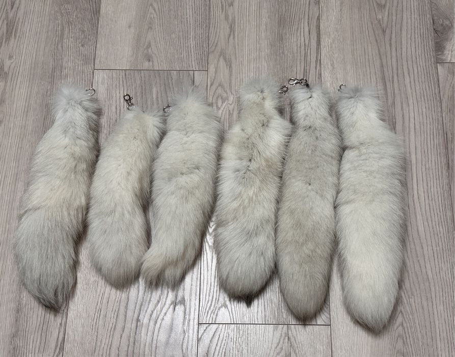 Хвосты  чернобурки, песца  и лисы на карабіні ,теріани для квадробіки