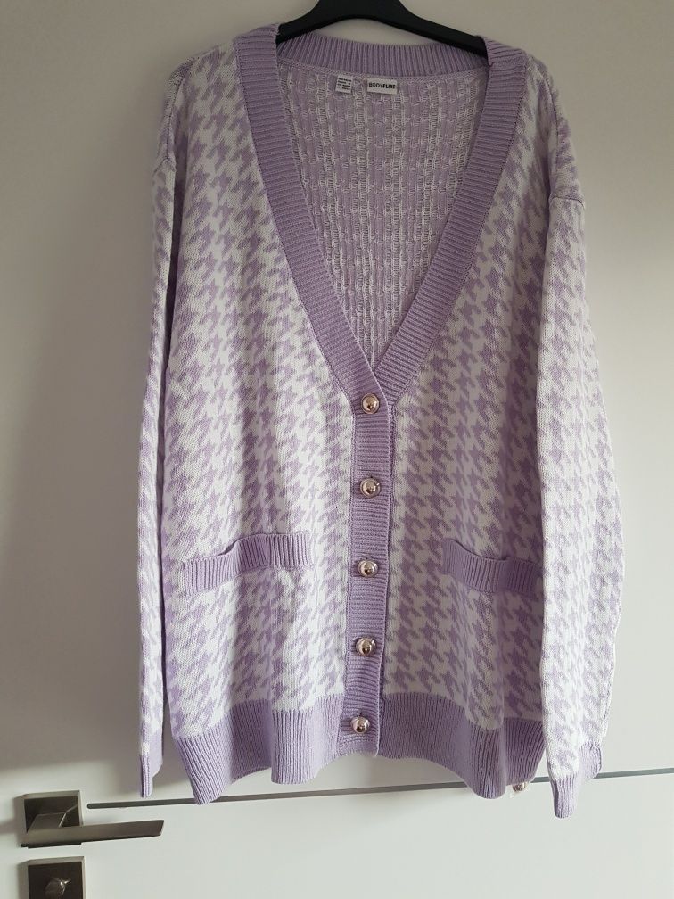 Sweter rozpoznany 46