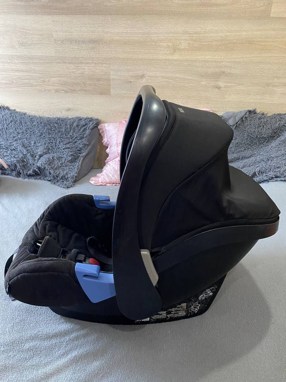 Автокрісло Recaro 0-18 міс