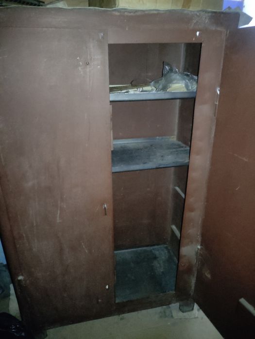 Сейф великий металевий  160*100*50