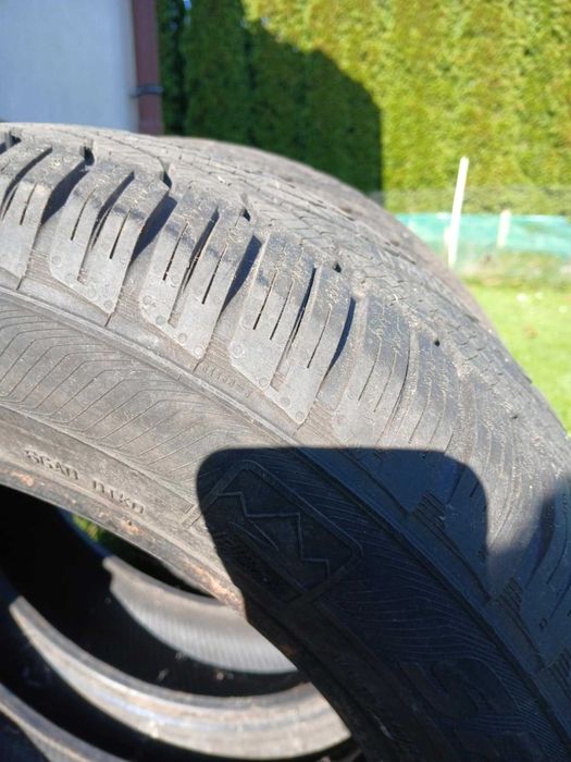 opony zimowe  15 cali semperit komplet 185/65/15