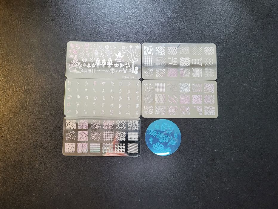 6 пластин для стемпінгу.