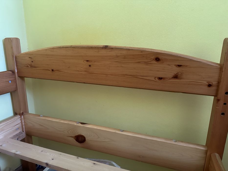 Oddam za darmo ramę łóżka w dobrym stanie.