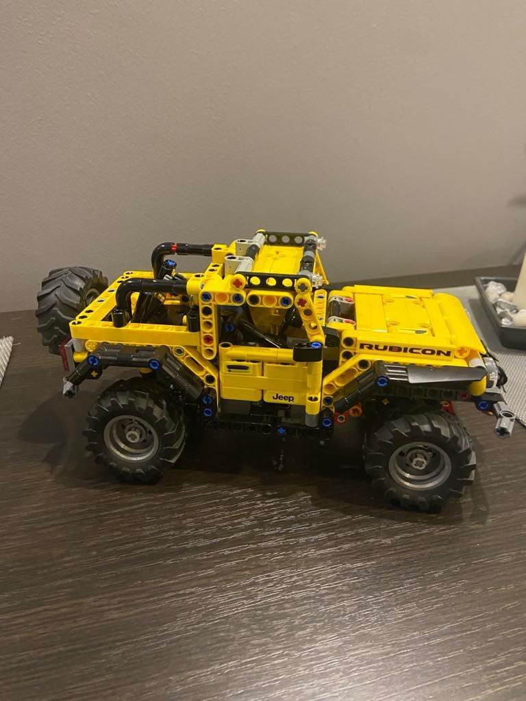 Lego Technic - Jeep 42122