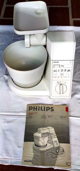 Máquina de cozinha multifunções Philips