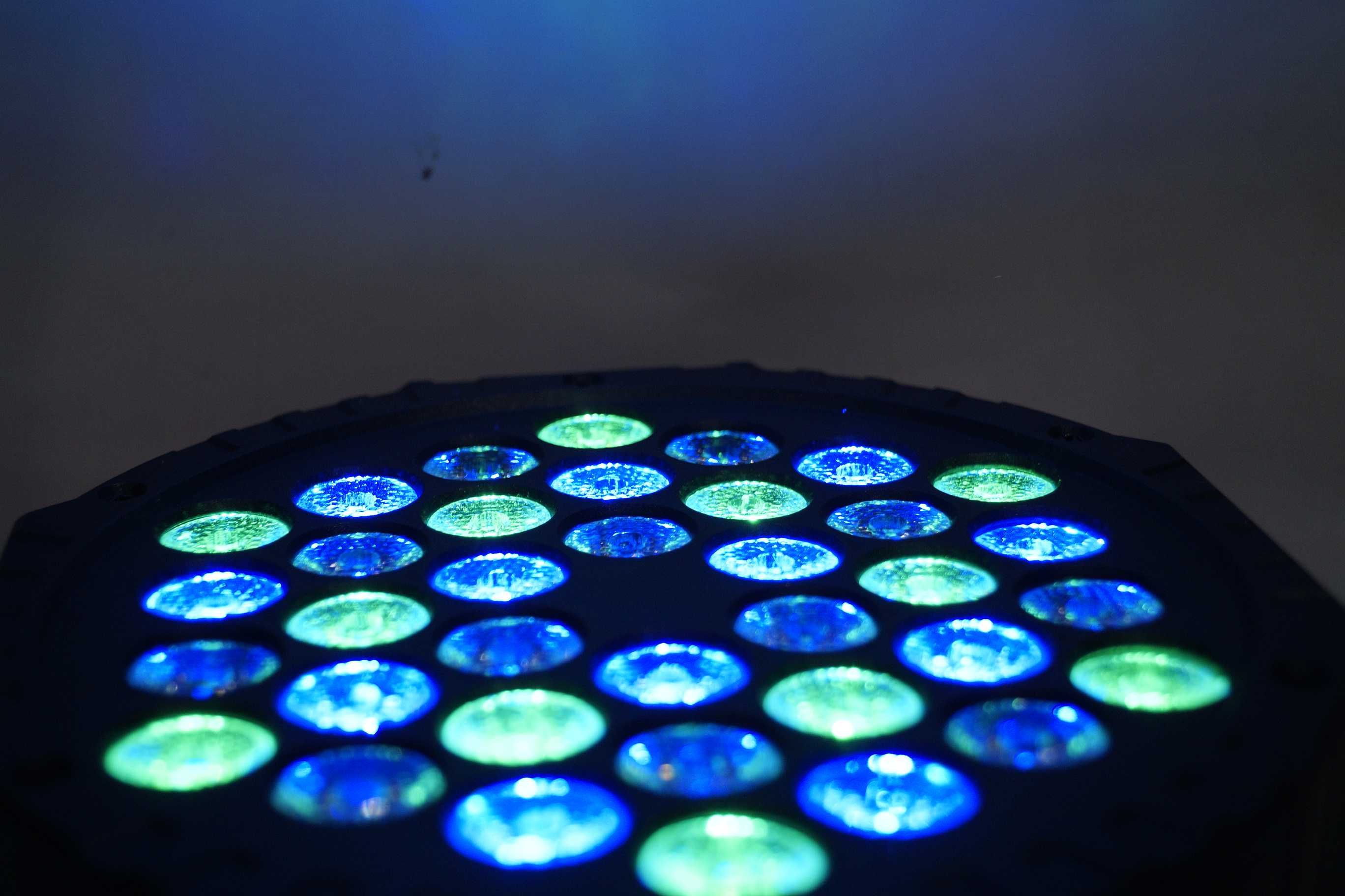 G384 4 mini reflektory  sceniczne 36 LED oświetlenie dyskotekowe 36W
