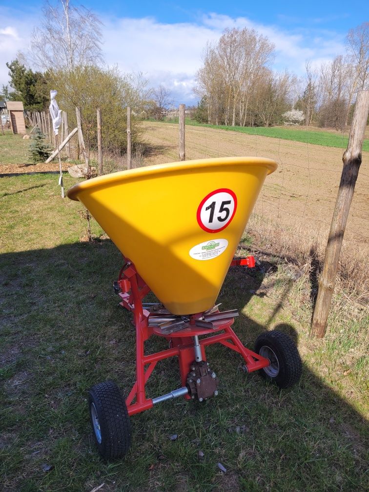 Rozsiewacz jarmet 200l