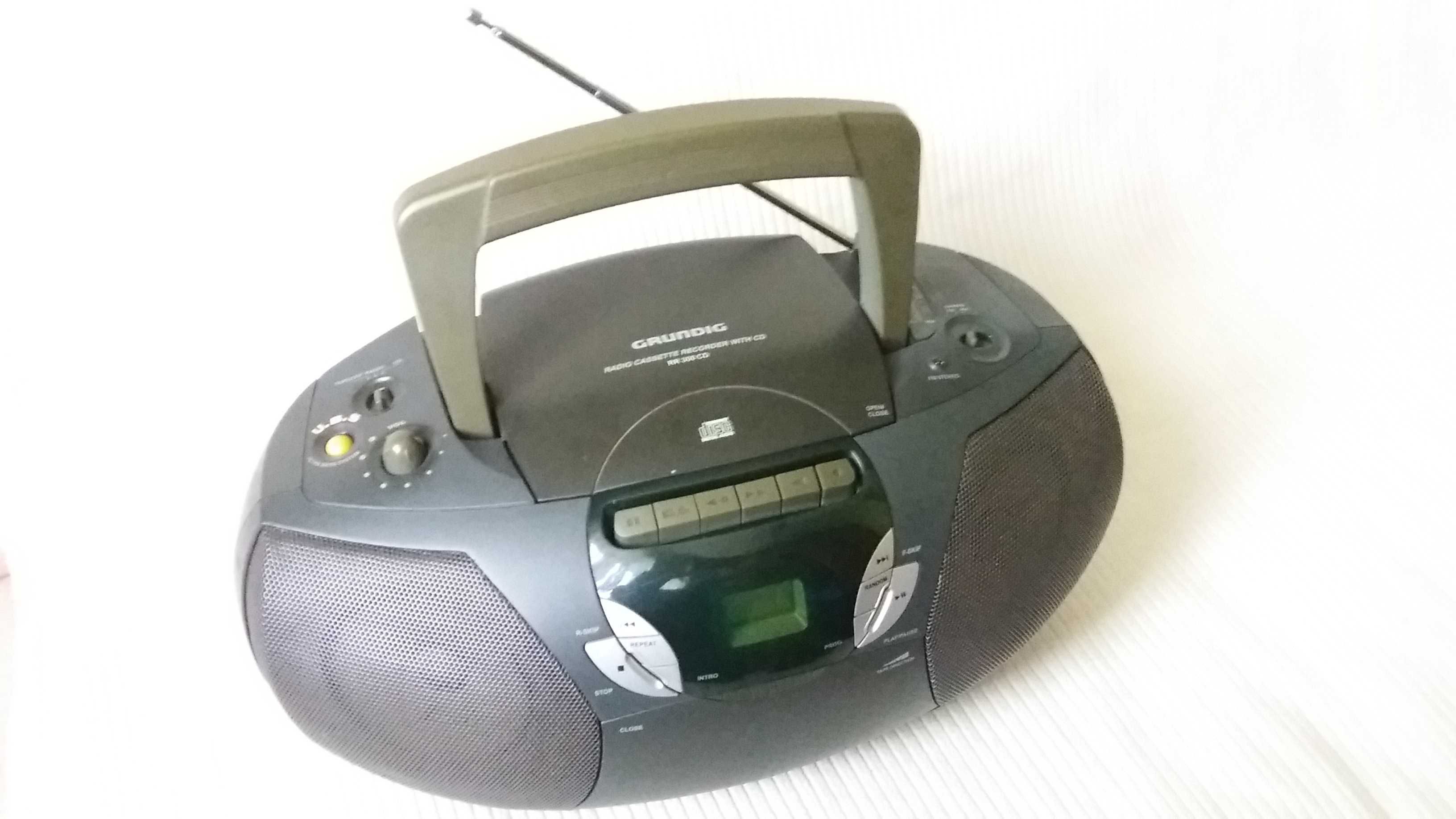 Grundig RR-300CD Radioodtwarzacz lata 90-te