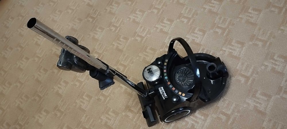 Пилосос без мішка MPM MOD-47 з аквафільтром