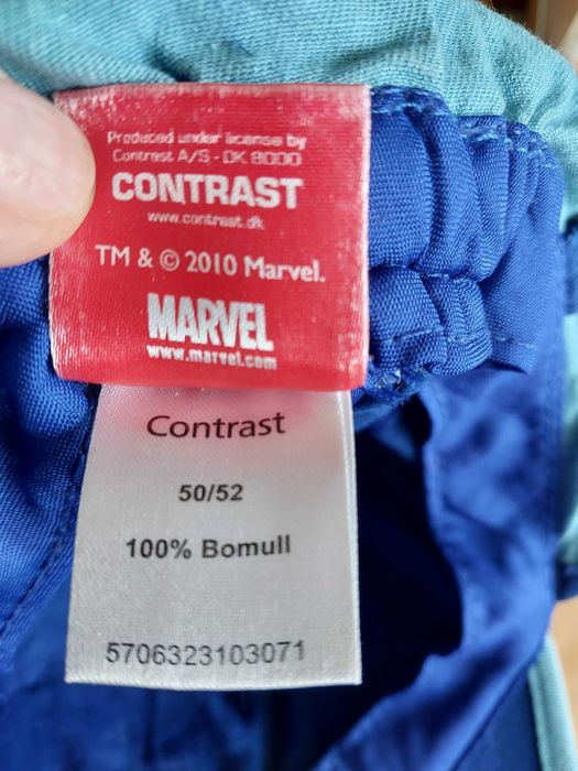 Czapka z daszkiem i osłoną SPIDER 
MAN rozm.3-5 lat  98- 110-116 cm.