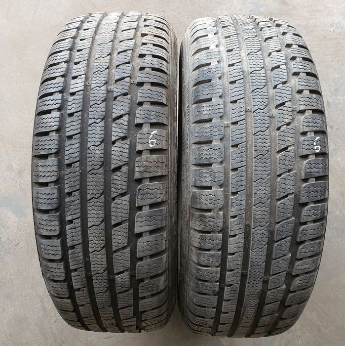 OPONY KUMHO I&#039;ZEN KW27 205/60/R16 PARA