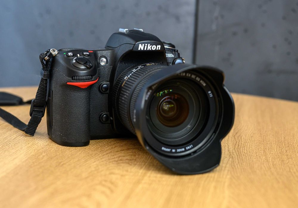 Rezerwacja - Nikon D300S + Sigma 17-50 2.8 + akcesoria