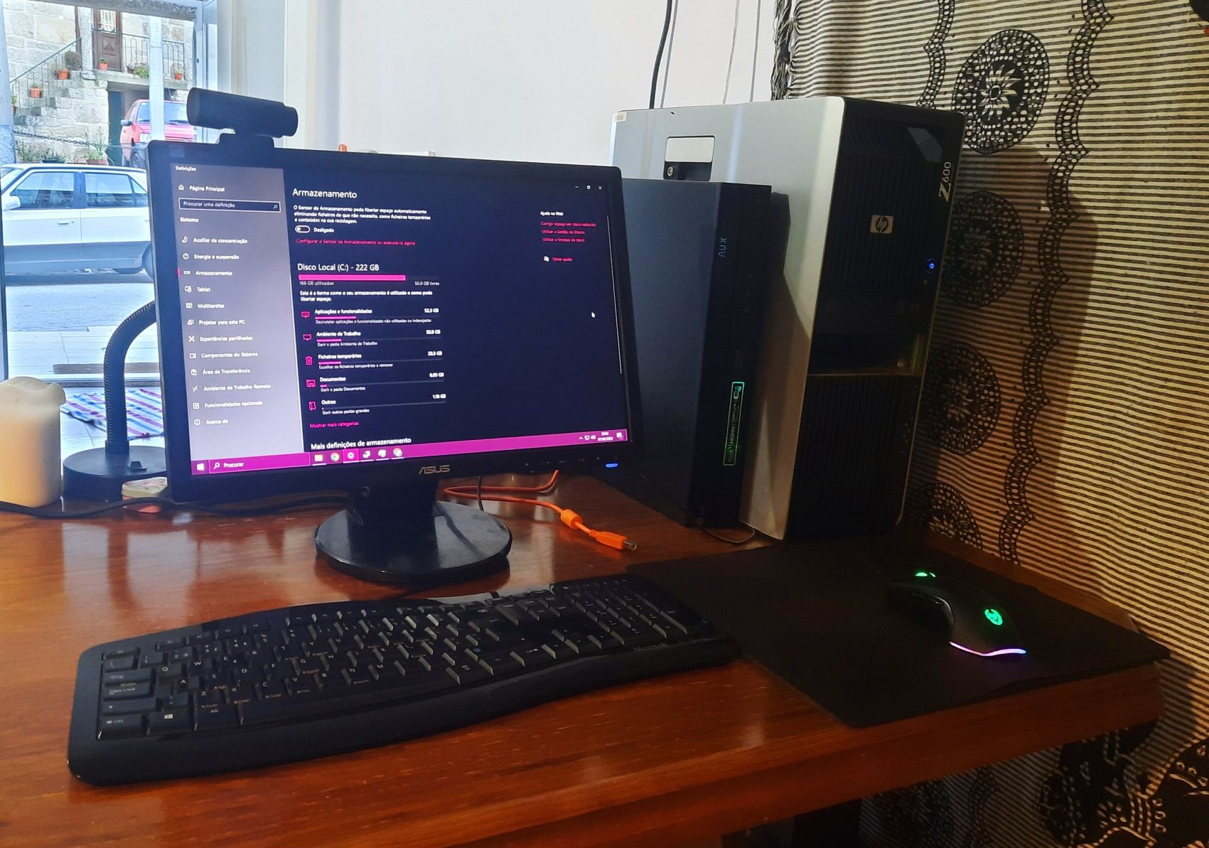 Hp z600 16 cores 32gb RAM, 8gb gráfica ssd 240gb +hdd 500gb + monitor