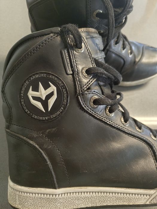 Botas Armure - Mota
