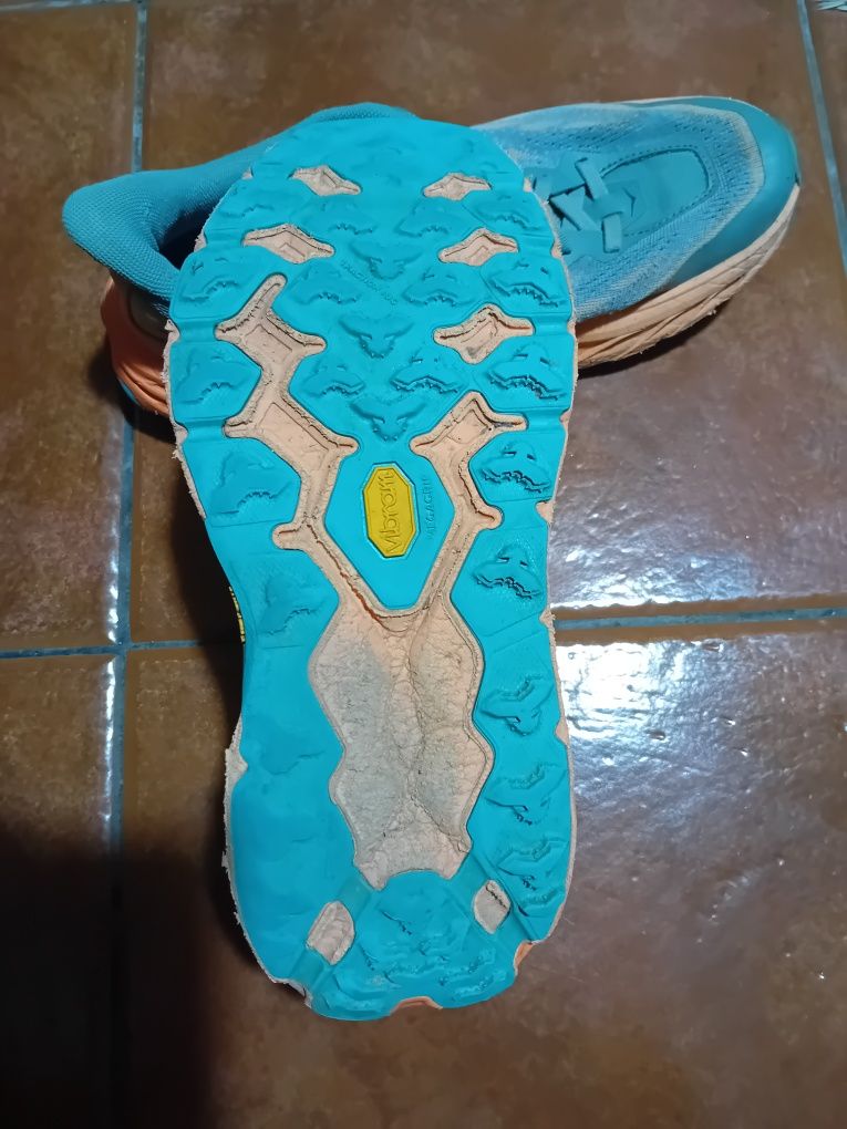 Hoka speedgoat 5(NR 42)