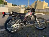 Yamaha Clássica XT 125 Trail de 1982.