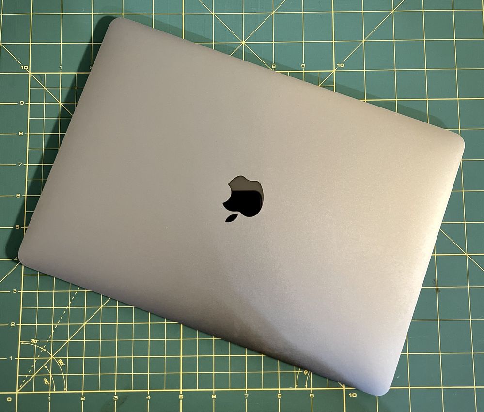 MacBook Pro 13 16 GB 512 GB