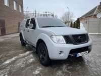 Nissan navara 2012 рік