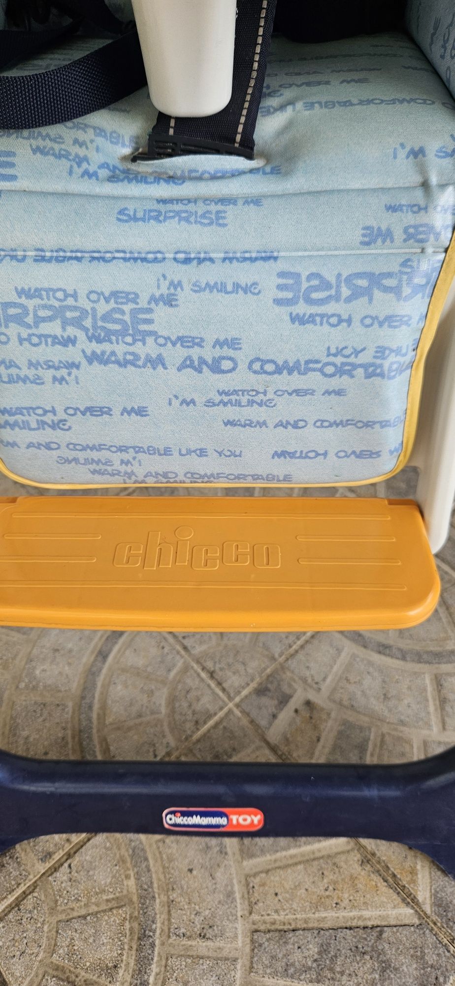 Cadeira de comer chico