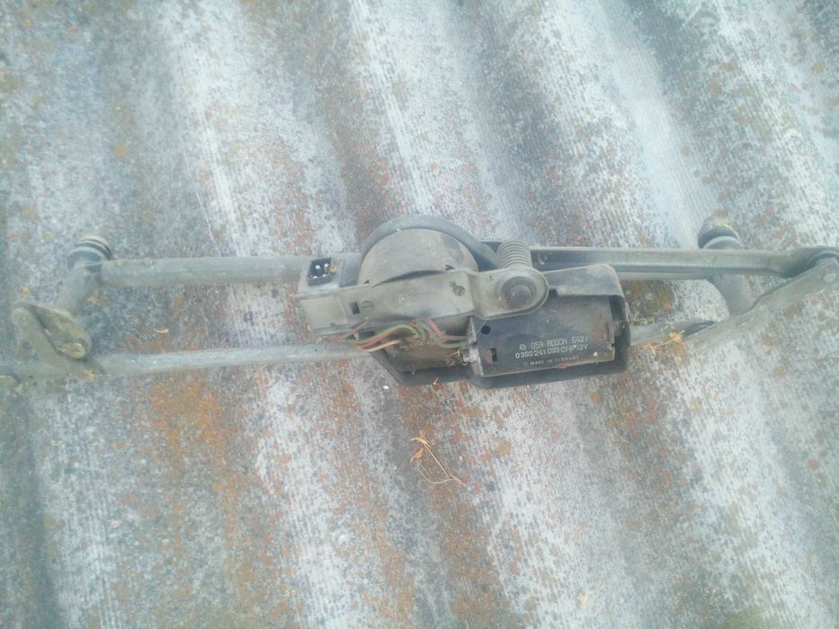 Трапеция дворников с мотором BMW e28