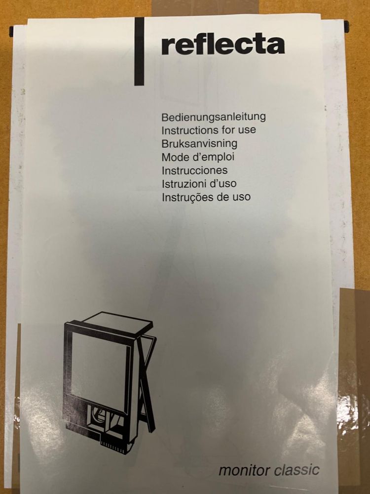 Projetor Classic Monitor Set 150 AF da Reflecta
