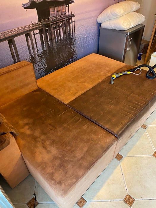 Професійна хімчистка меблів з виїздом