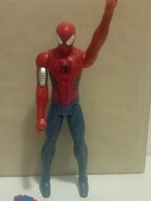 Homem Aranha 29cm e carro da Lego